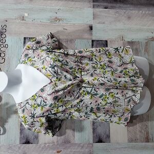 Torrid Sz 00 Large Pink White Chartreuse Floral Ruffle Flowy Blouse 126
